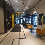 公寓 Loft Style Apartment- Free Parking- Free Gym- Keyless Access