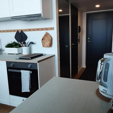 Loft Style Apartment- Free Parking- Free Gym- Keyless Access Διαμέρισμα *