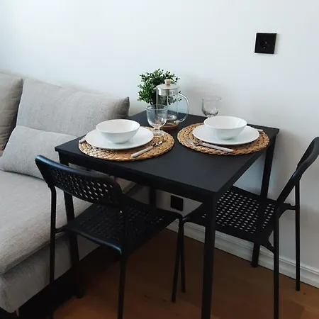 Loft Style Apartment- Free Parking- Free Gym- Keyless Access Appartamento Tartu