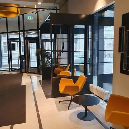 Loft Style Apartment- Free Parking- Free Gym- Keyless Access * 타르투