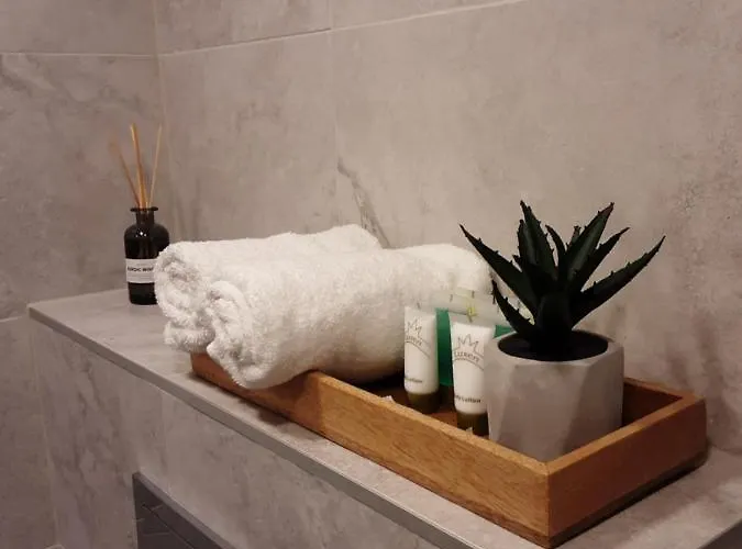 公寓 Loft Style Apartment- Free Parking- Free Gym- Keyless Access *