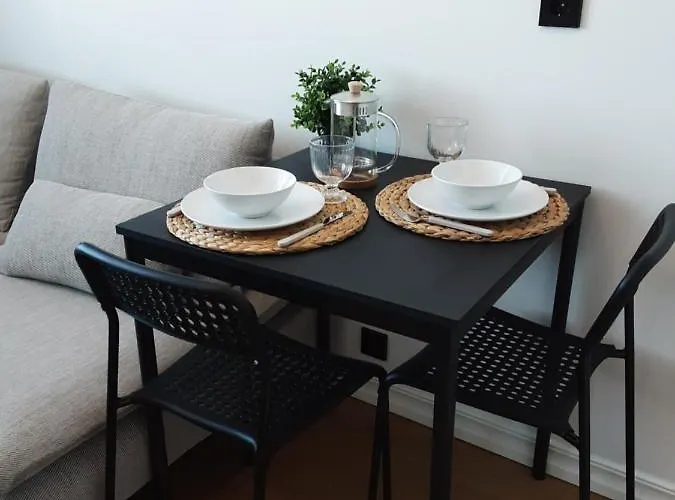 Loft Style Apartment- Free Parking- Free Gym- Keyless Access 公寓 塔尔图