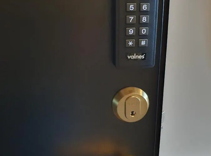 公寓 Loft Style Apartment- Free Parking- Free Gym- Keyless Access 塔尔图