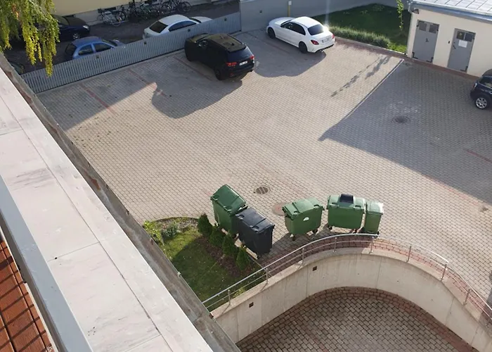 Loft Style Apartment- Free Parking- Free Gym- Keyless Access 公寓 塔尔图