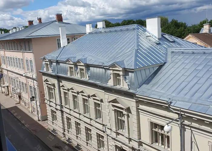 Loft Style Apartment- Free Parking- Free Gym- Keyless Access 公寓